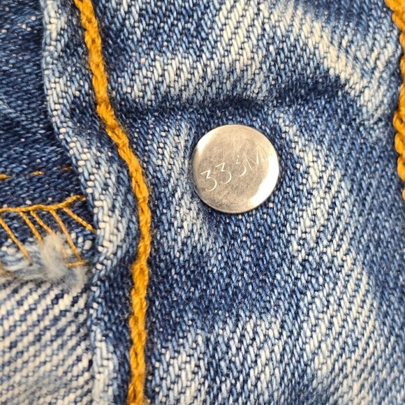 Levi’s 501 Jeans Mens 34x30 Light Wash Button Fly Vintage Y2K Straight Denim - Picture 6 of 16